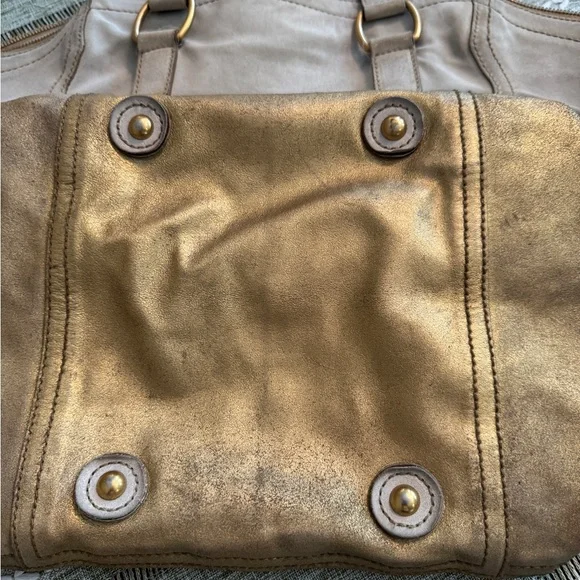 Yves Saint Laurent Downtown Gold ombré Tote Bag - Picture 8 of 16